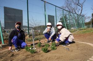 花壇づくりスタート